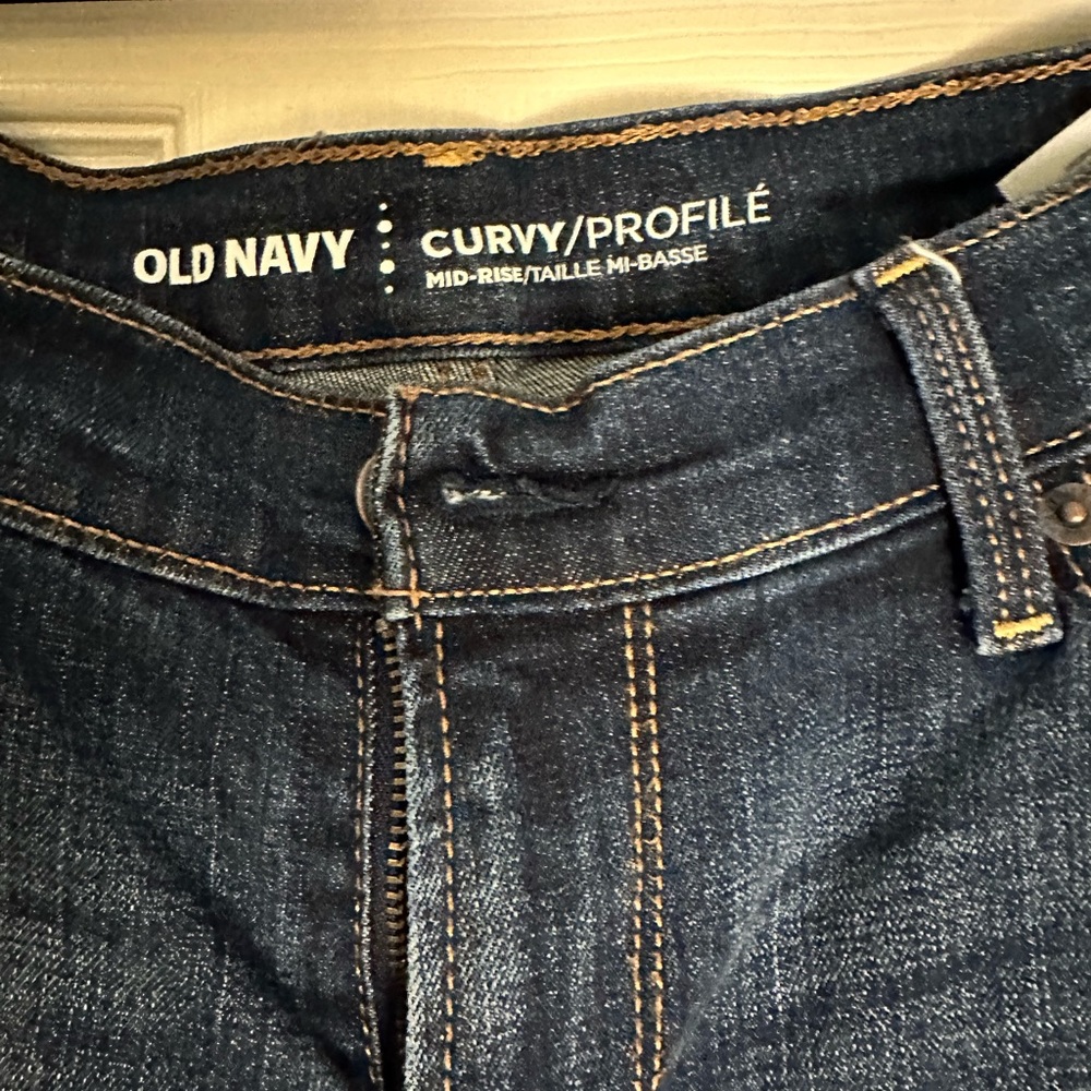 Old Navy Curvy Profile Jeans